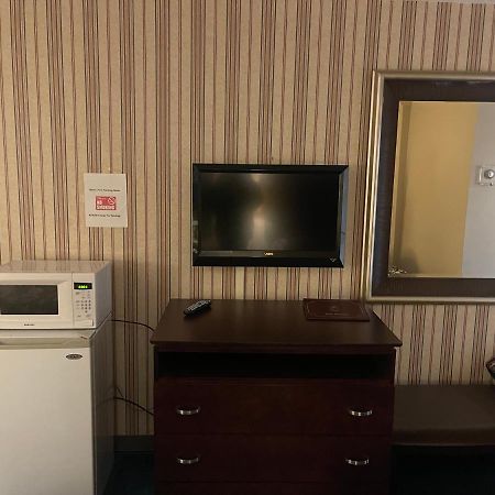 Dollinger'S Motor Inn Albion Dış mekan fotoğraf