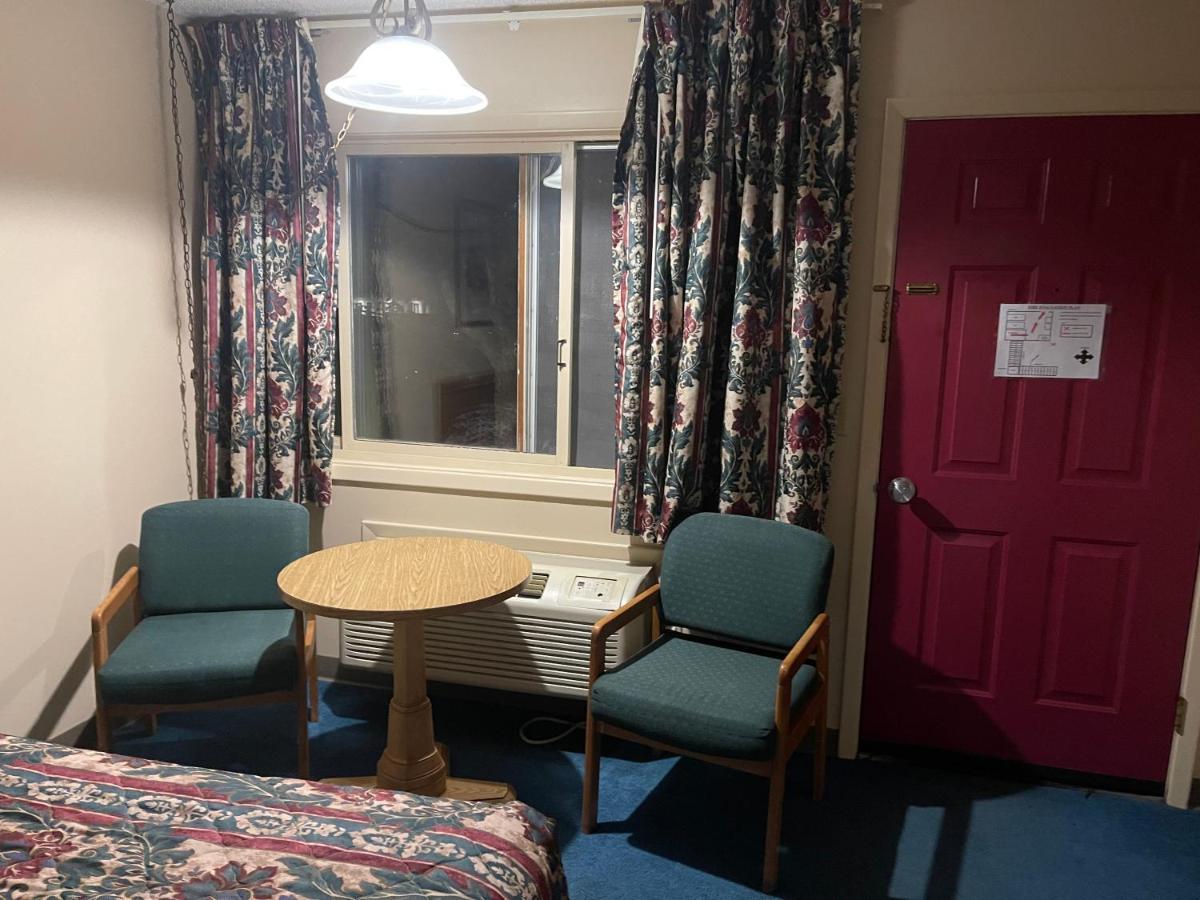 Dollinger'S Motor Inn Albion Dış mekan fotoğraf