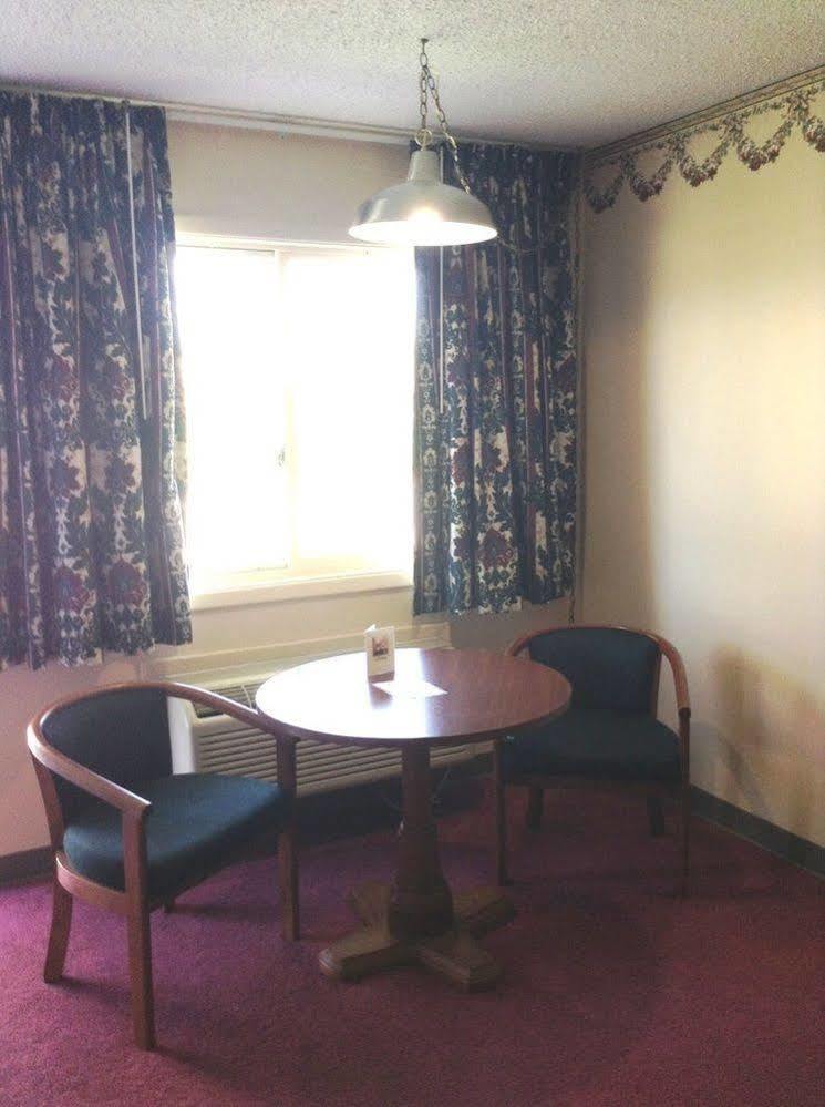 Dollinger'S Motor Inn Albion Dış mekan fotoğraf